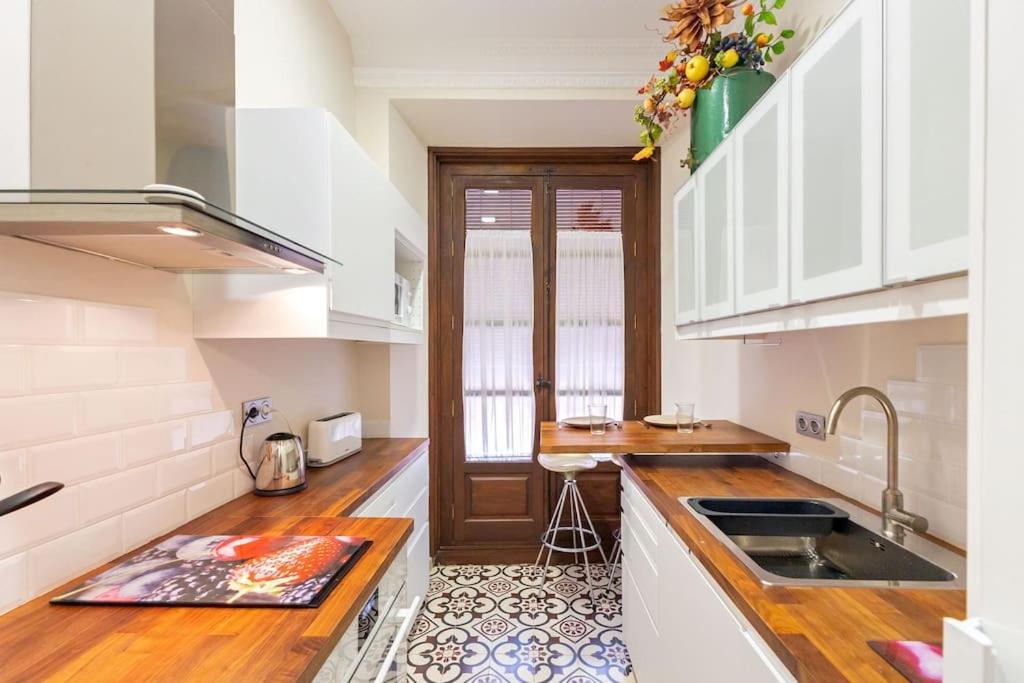 Quevedo Center By Valcambre Apartment Seville